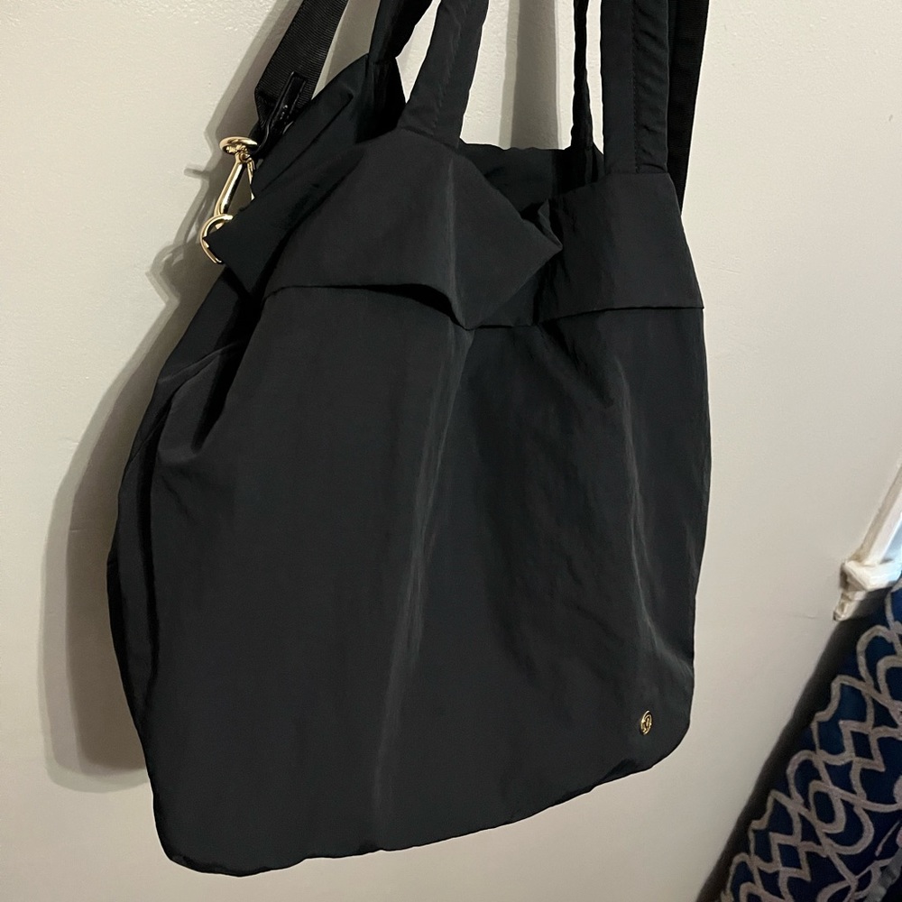 Lululemon On My Level Bag 19L